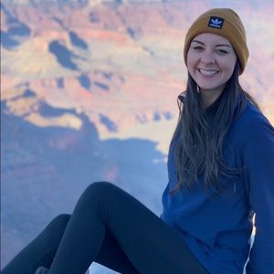 Meet your Posher, Steph